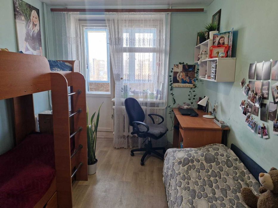 3-кімнатна квартира у Чорноморську / Середній поверх !