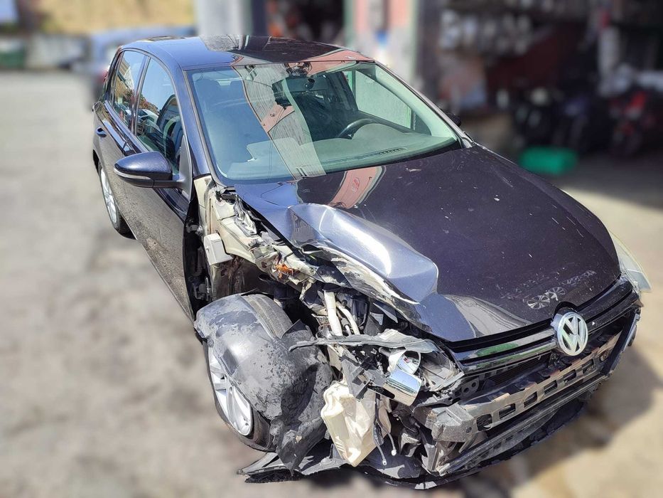 VW Golf 6 2.0 tdi Para Peças REF Motor - CBD REF Caixa -  LLL