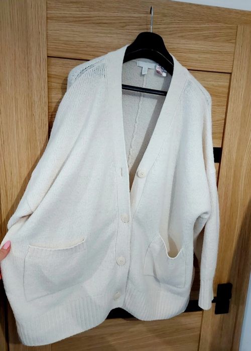 Kremowy rozpinany oversize sweter damski kardigan duże kieszenie M /L