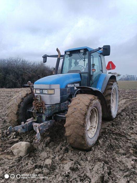 New Holland TM 165