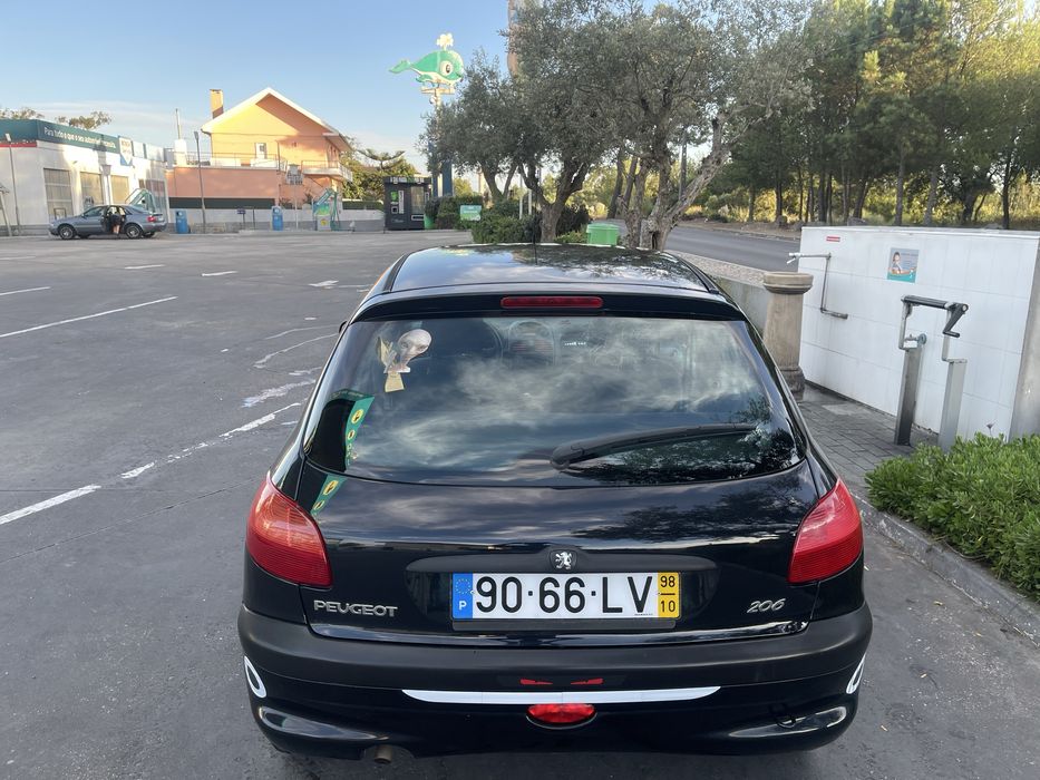 Carro Peugeot 206 a Gasolina com Problema