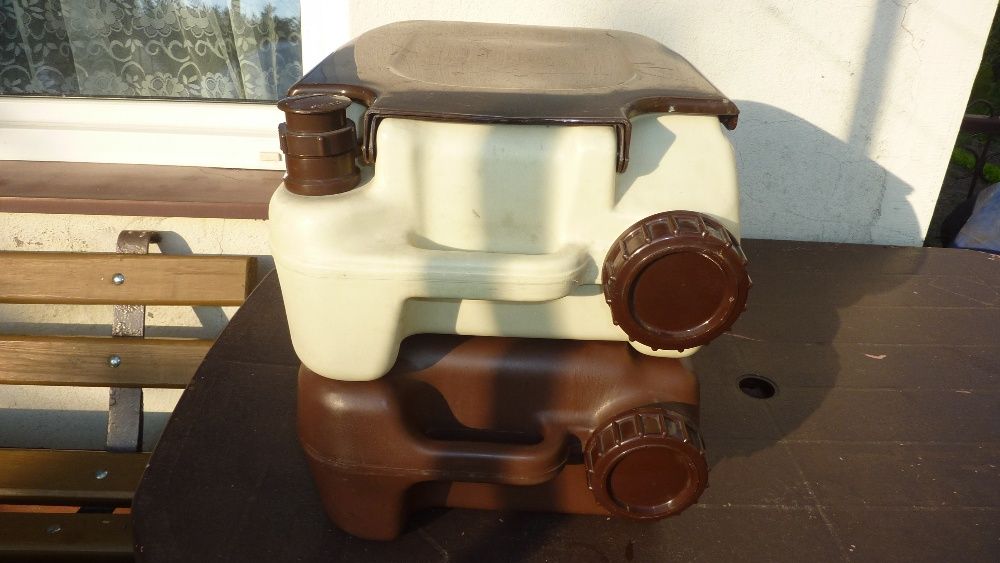 Wc,toaleta przenośna,turystyczna stan b.dobry,nie używana prod.niemiec