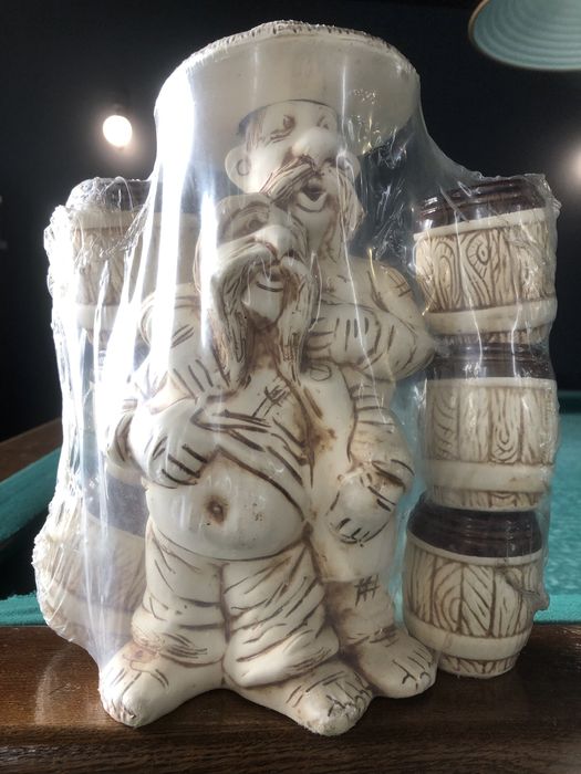 Набір сувенірний Штоф Два Кума 1л