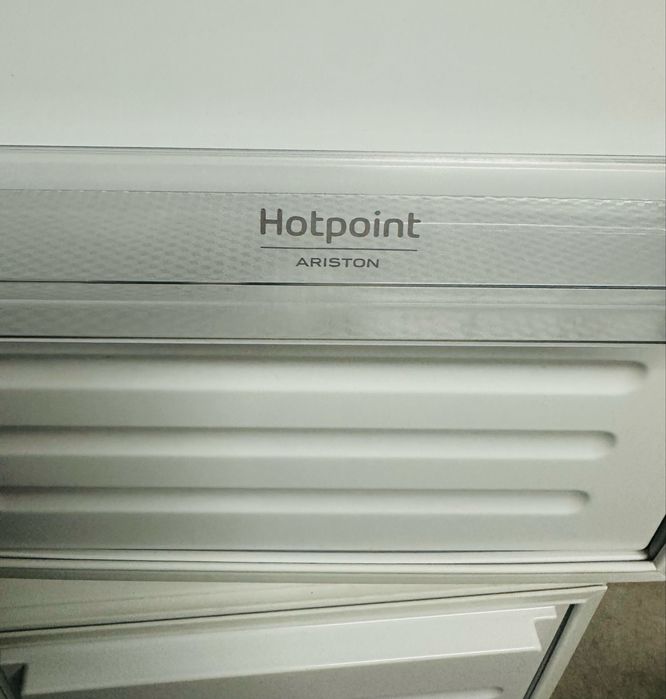 Frigorifico Encastrar Hotpoint Ariston