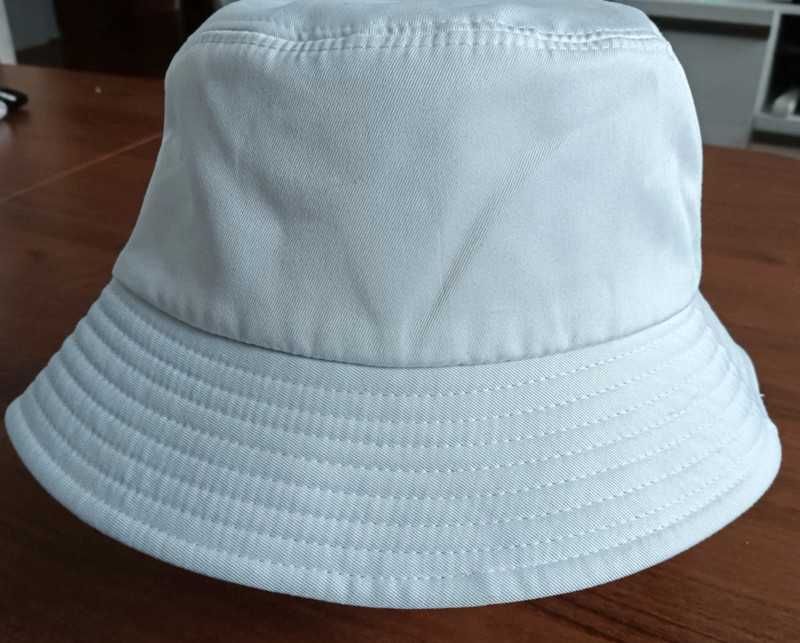 Kapelusik dla dziewczynki