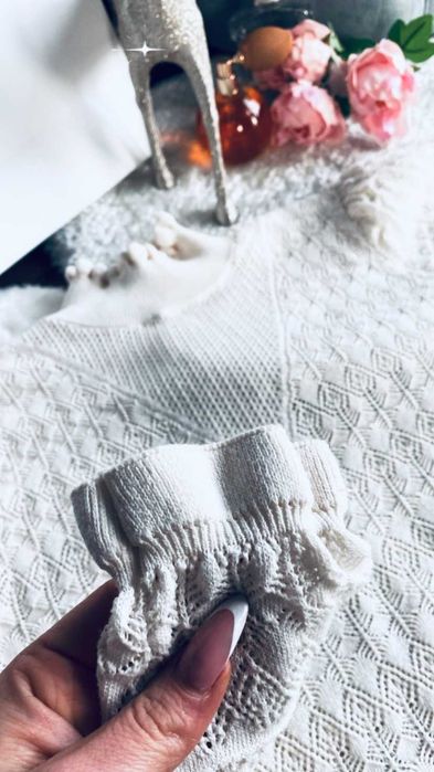 ZARA Klasyczny zestaw kremowy sweterek + jeansy styl Basic Roz. 36(S)