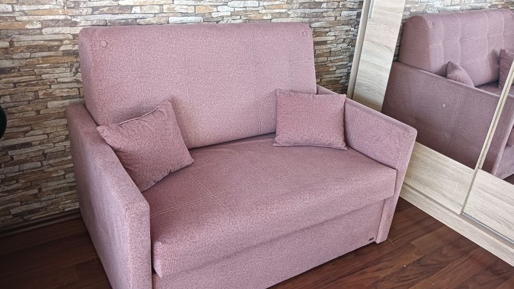 Sofa dwuosobowa rozkładana
