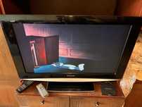 Panasonic TX-R32LX85