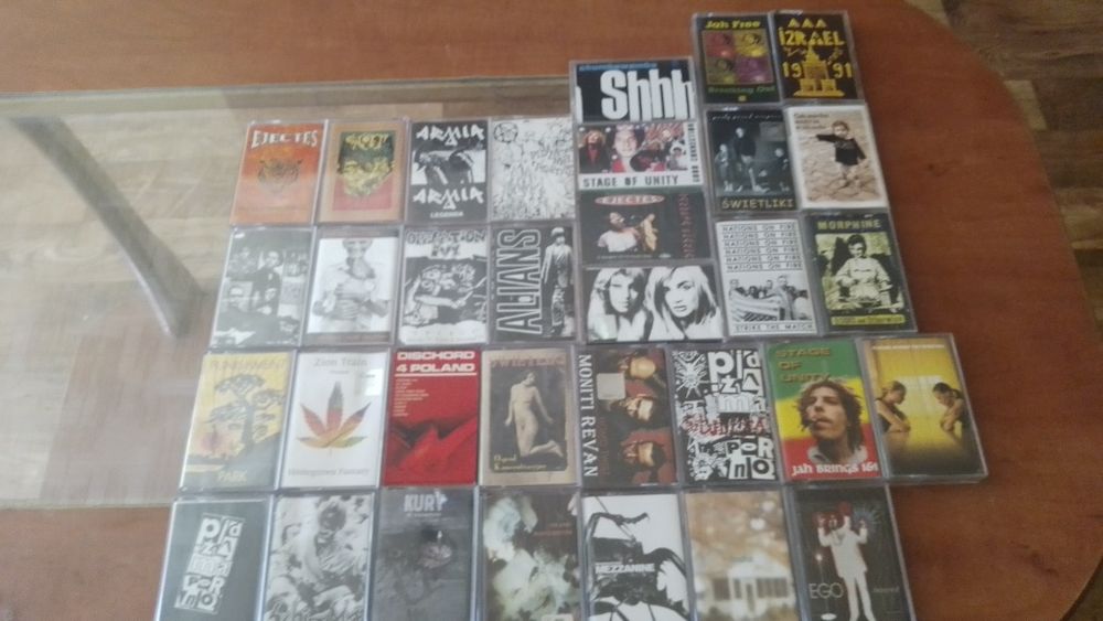 Mam do sprzedania zestaw kaset