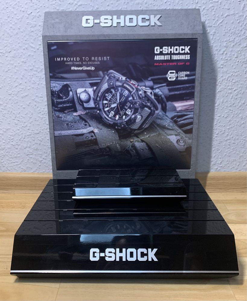 Display G-shock na 13 zegarków