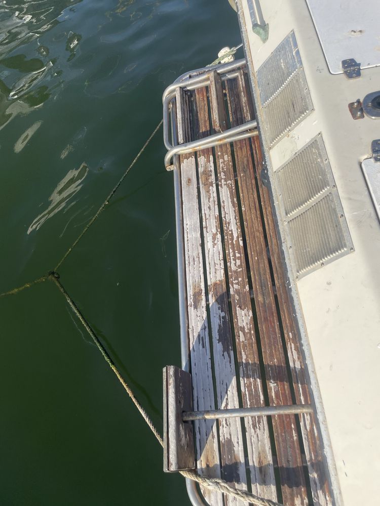 Barco cabinado Diesel