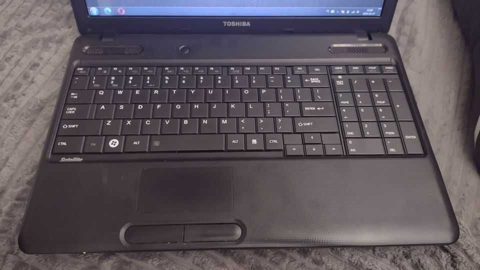 Laptop TOSHIBA C660 -1N1