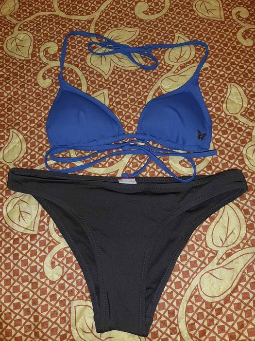 Продам купальник на девочку 11 лет.