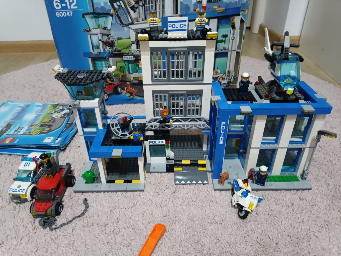 Lego  city posterunek policji 60047