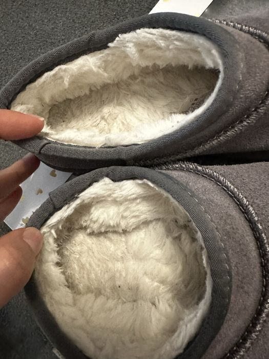 низьки уги next 35,5 для дівчинки