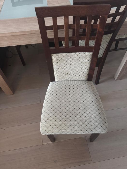 Sprzedam zestaw stół + 6 krzeseł