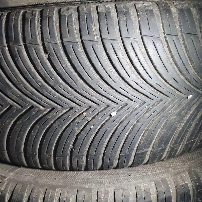 Opony kleber 4szt 235/55R19 6-7mm dot 3923 wielosezonowe