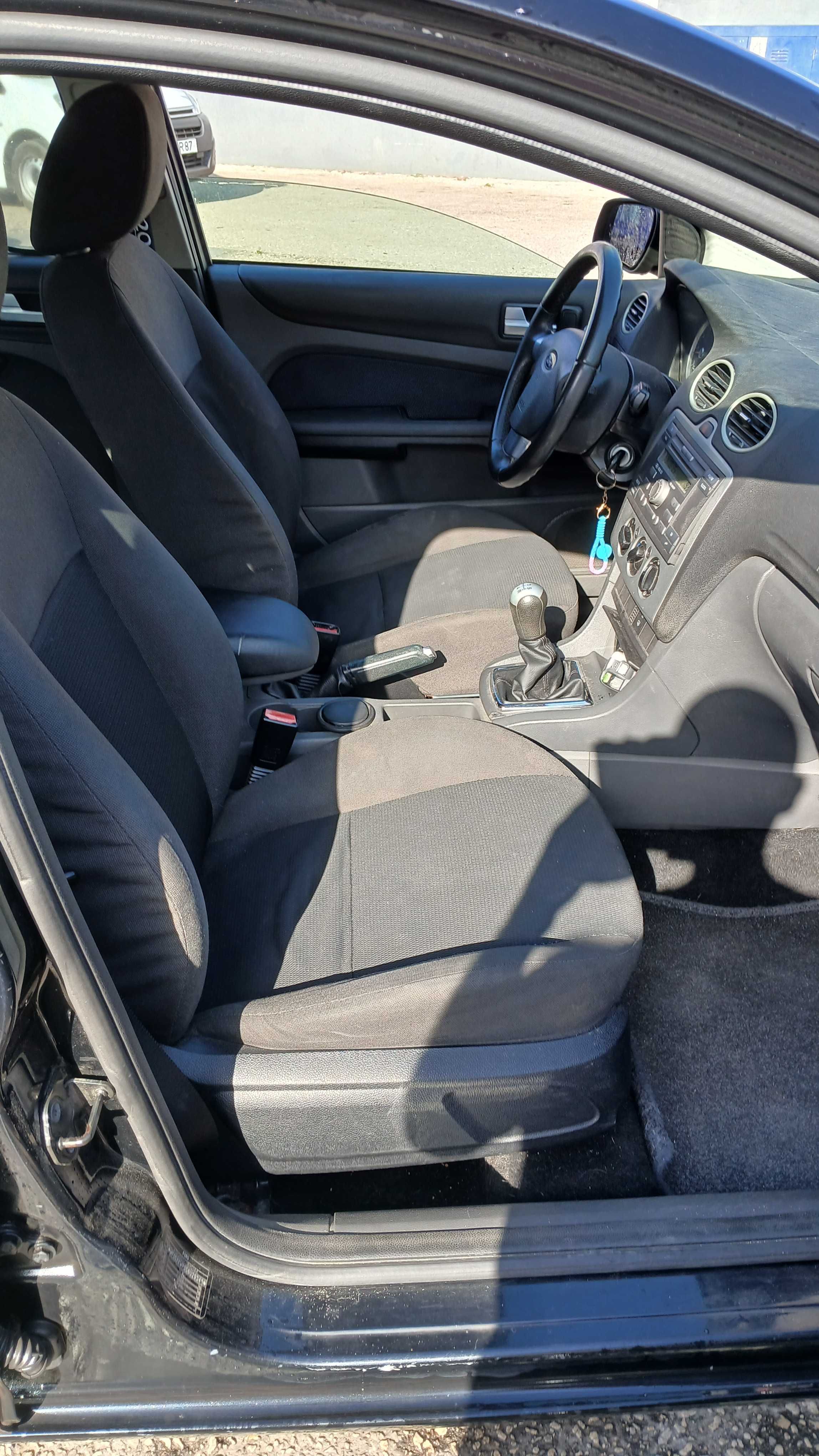Vendo Ford Focus 1.4i - ano 2006