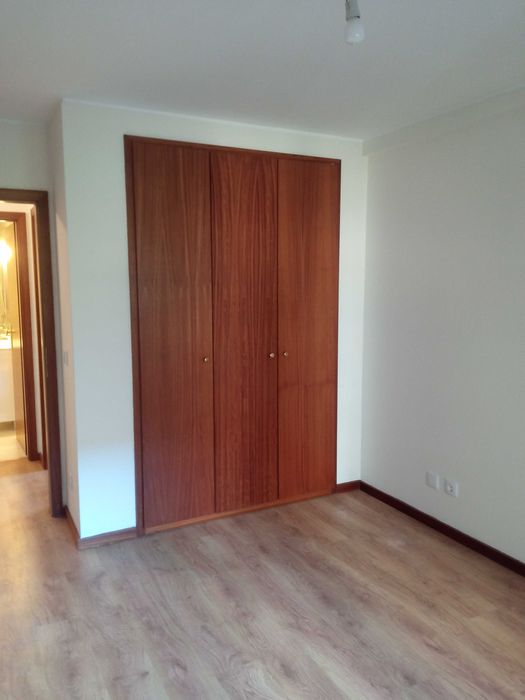 T2 ao hospital Pedro Hispano com lugar de garagem e arrumos!