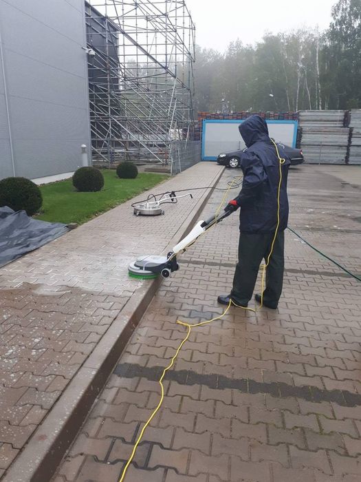 Firma Sprzątająca mycie okien, kostki brukowej, podłóg, wywóz odpadów
