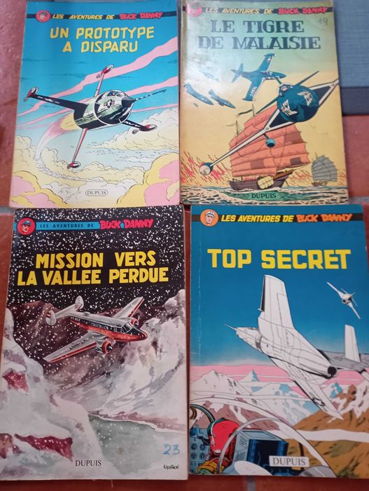 Livros antigos lês aventures de Buck Danny