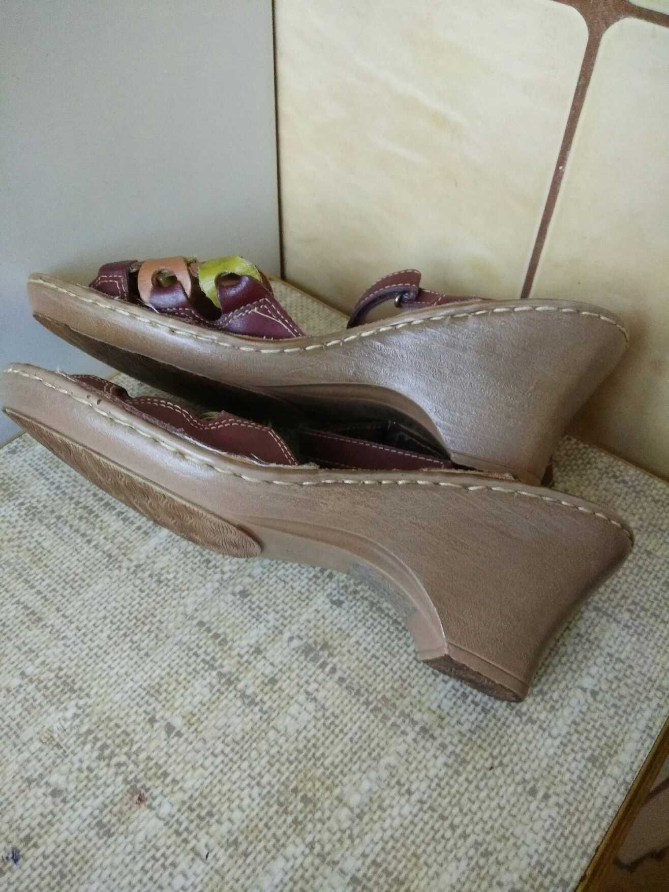 Pavers skórzane sandały rozm. 39 wkładka 26 cm