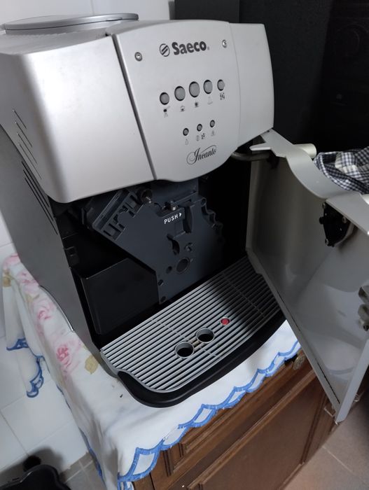 Máquina de café Saeco Incanto automática