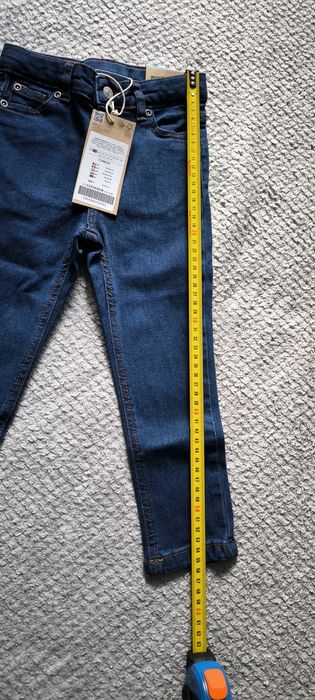 Nowe spodnie jeansowe coccodrillo r. 98
