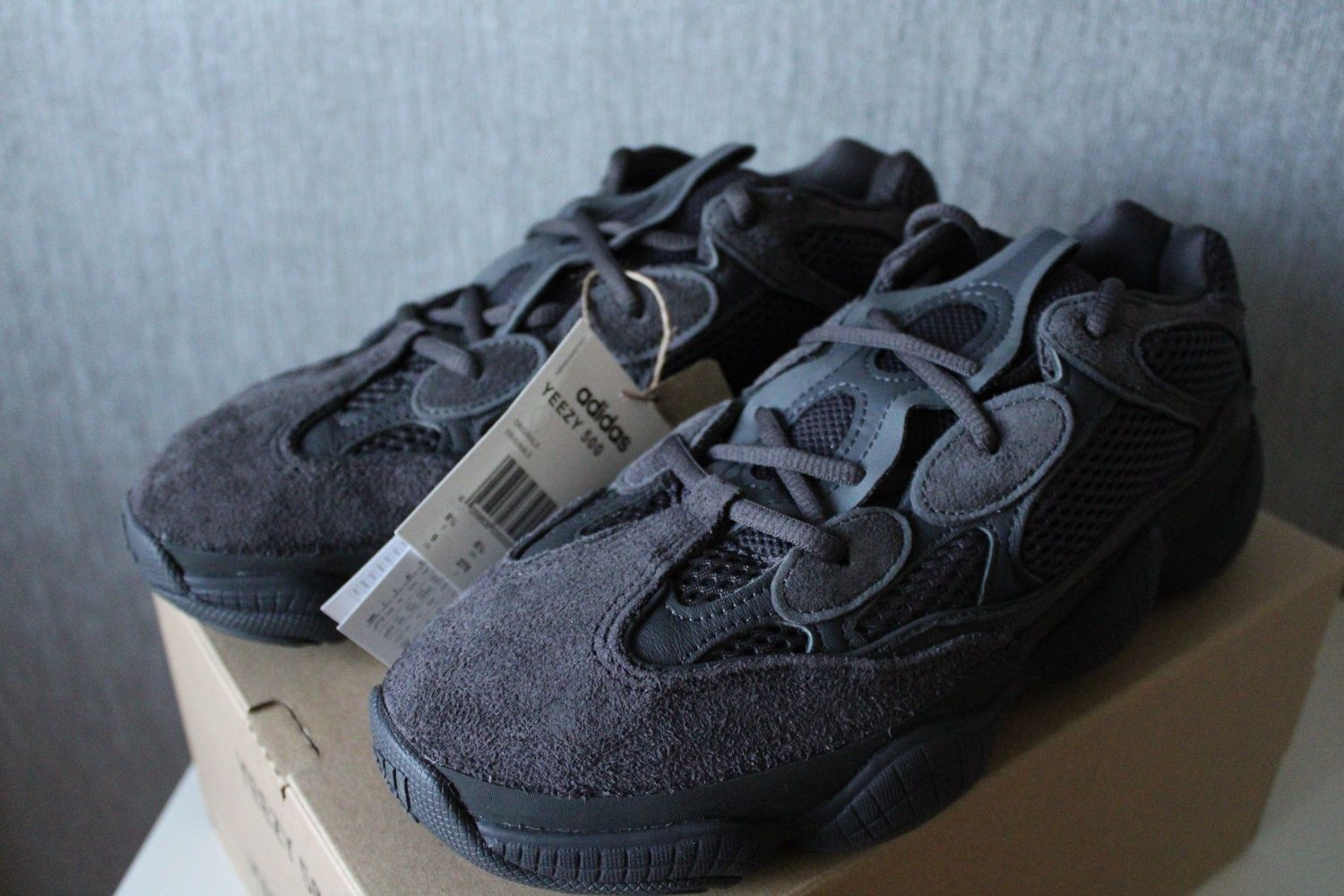 Ténis adidas Yeezy 500 Utility Black