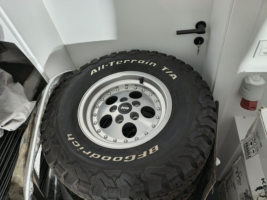 Oryginalne Felgi Usa z rantem 15 x8 Jeep Wrangler CJ YJ TJ Cherokee Xj