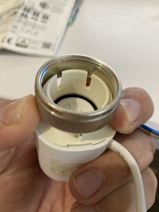 Siłownik termoelektryczny do ogrzewania podlogowego M30 230v NO