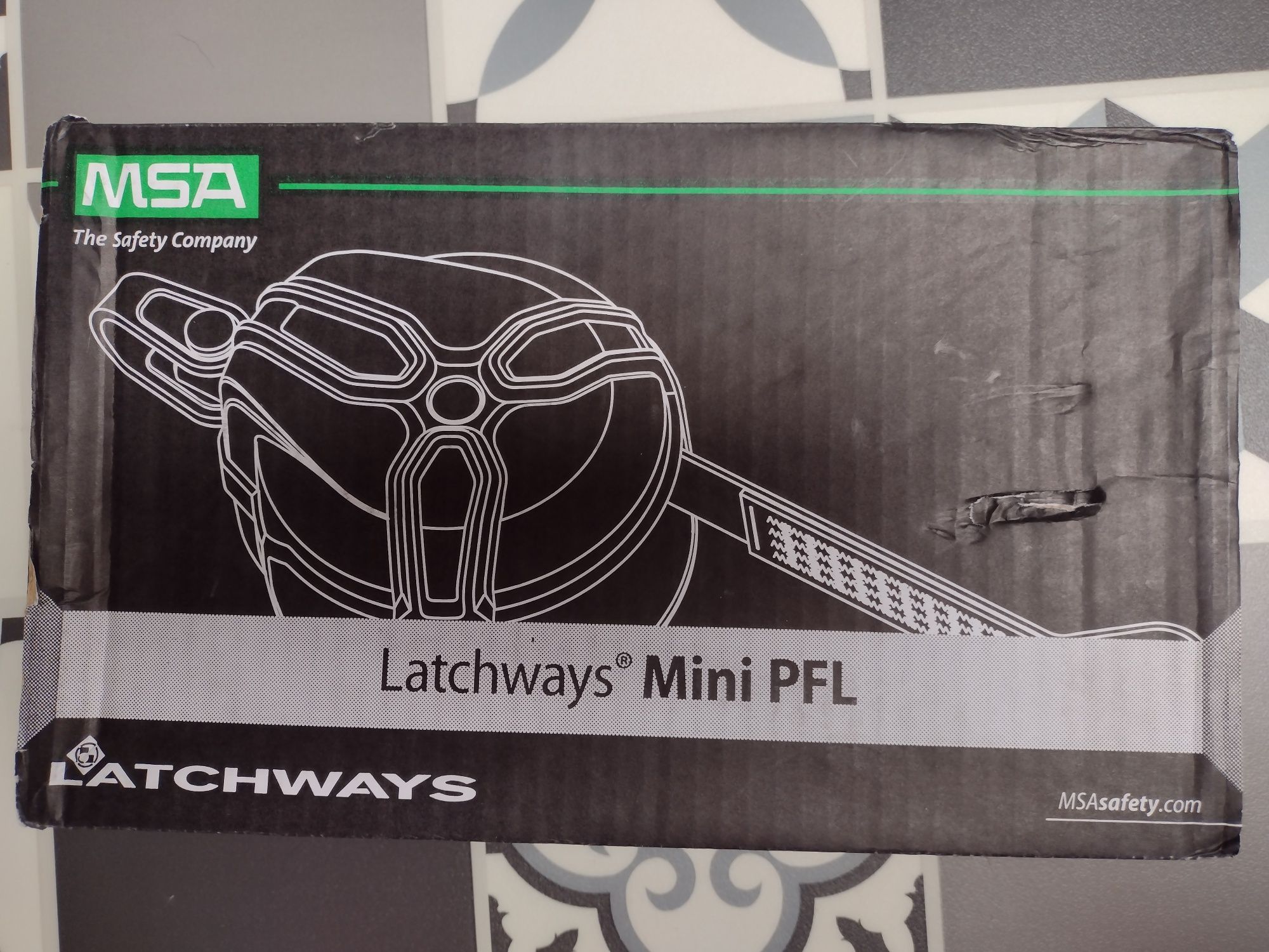 Latchways mini pfl urządzenie samohamowne. Nowa cena.