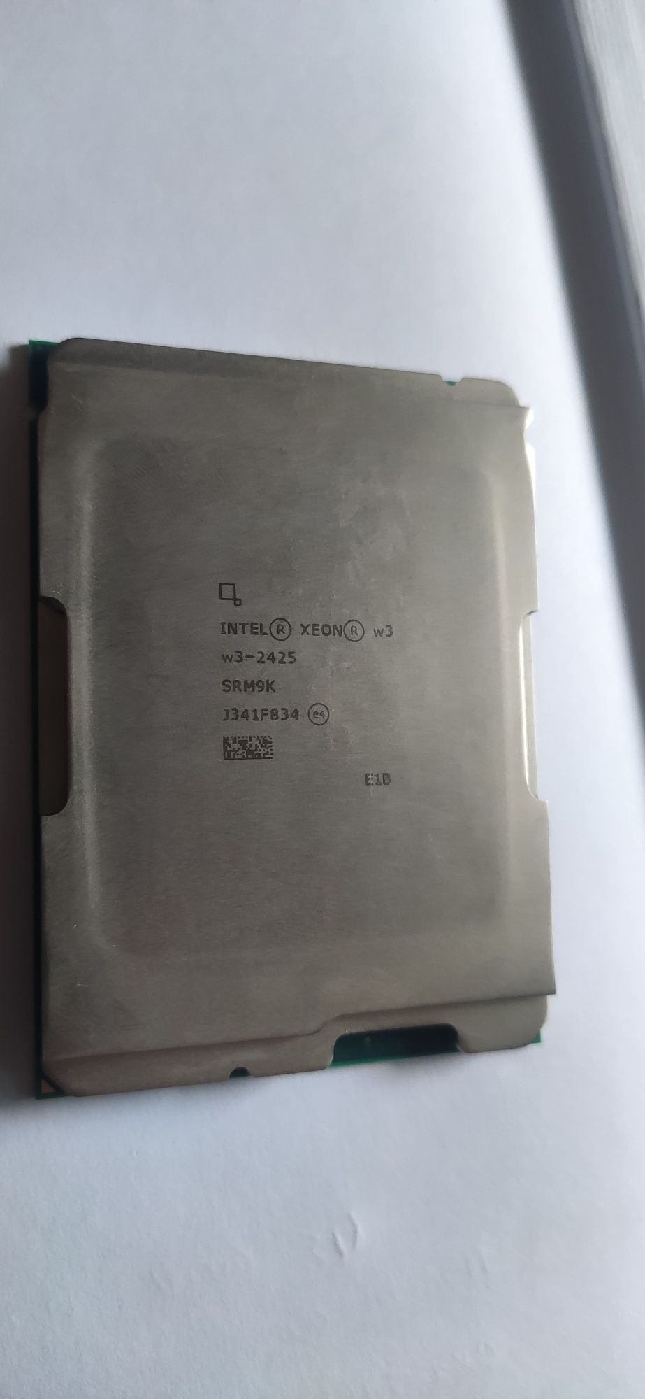 Процесор intel xeon w3-2425