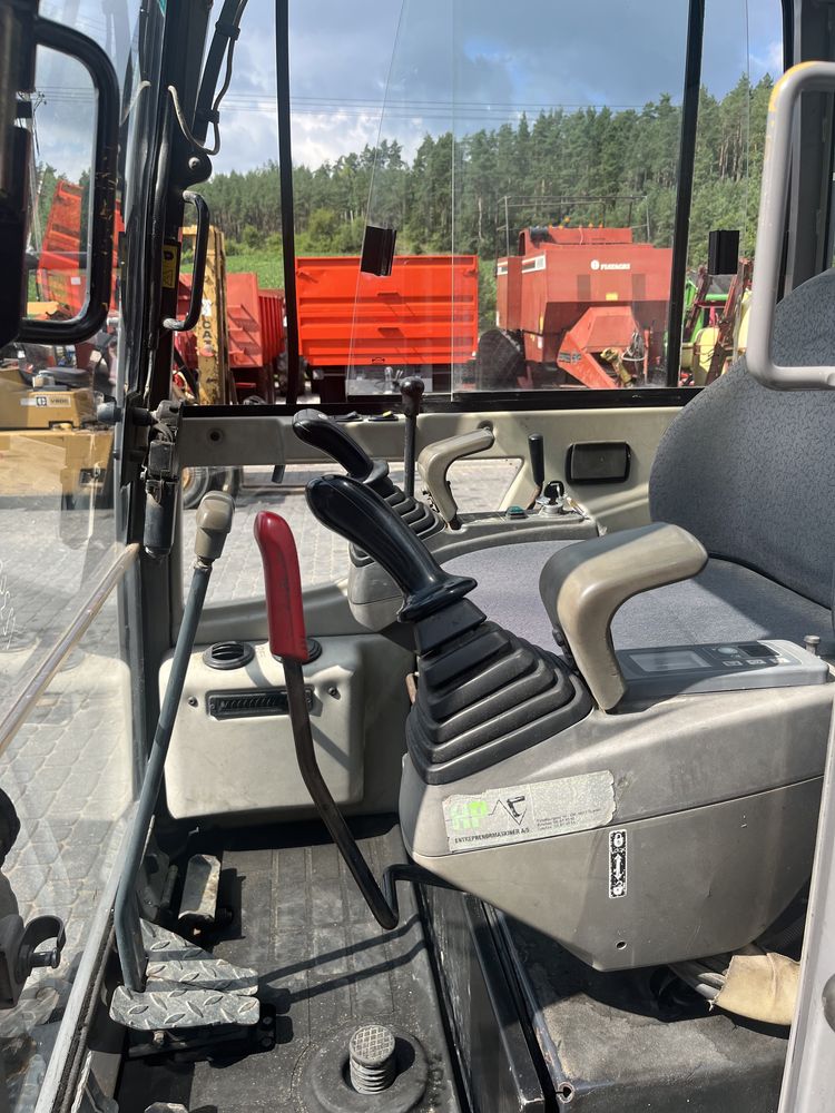Minikoparka Hitachi Zaxis 18  1,7t