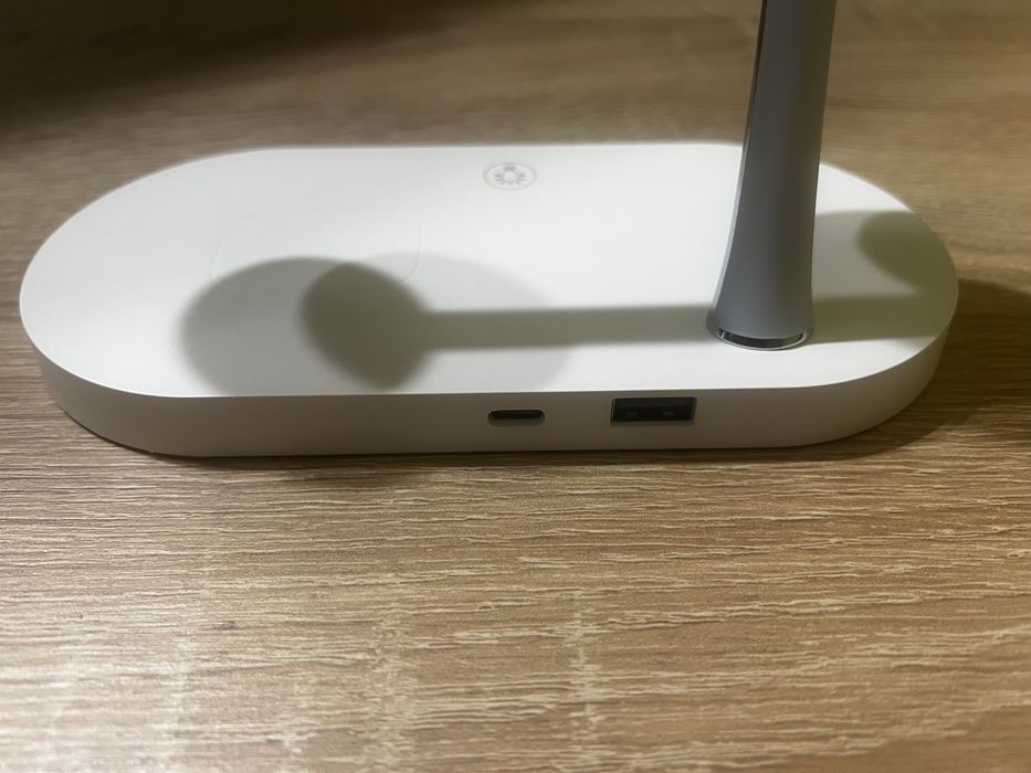 Бездротова станція для Apple( Iphone, airpods, watch)