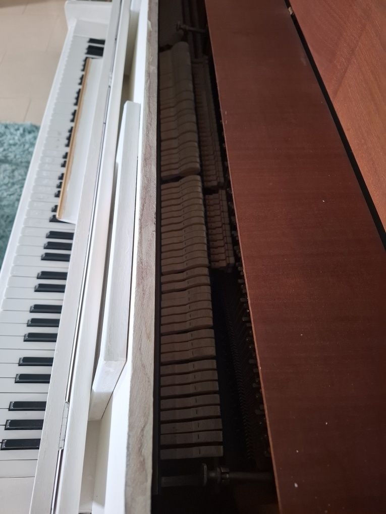 Pianino legnica sprzedam