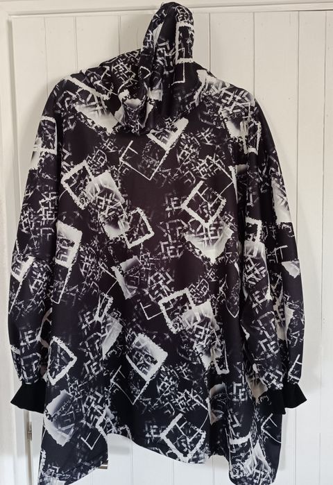 Casaco oversize da marca Fly NOVO com etiqueta