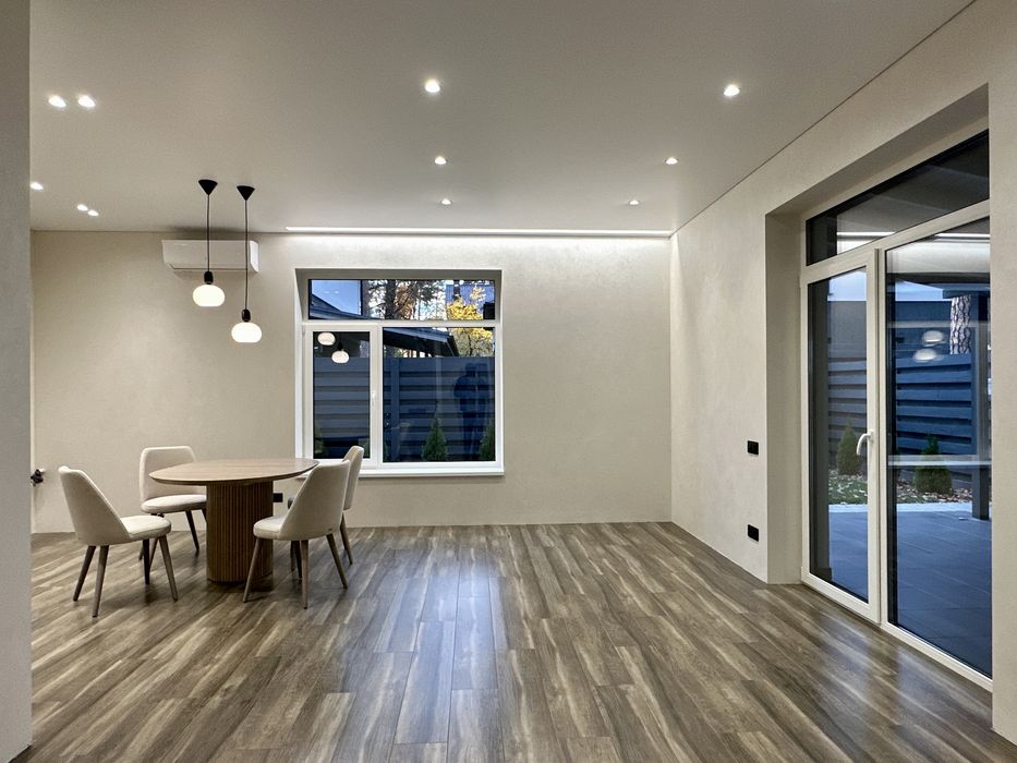 Дуплекс з новим ремонтом у лісовій Бучі. Ніхто не жив.