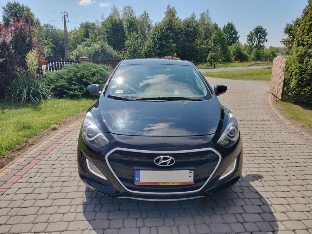 Hyundai i30, 1.4B, przebieg 100tys. Zadbany