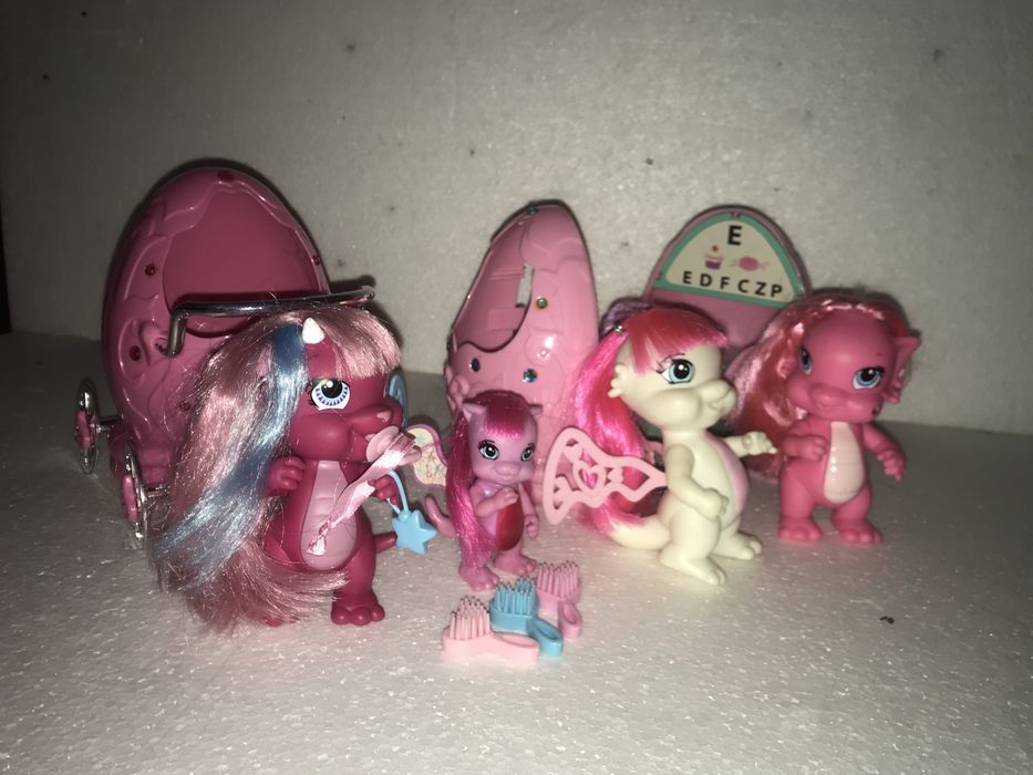 Smoki- smoczusie  dzidziusie-figurki kolekcjonerskie firmy MEGA Brands