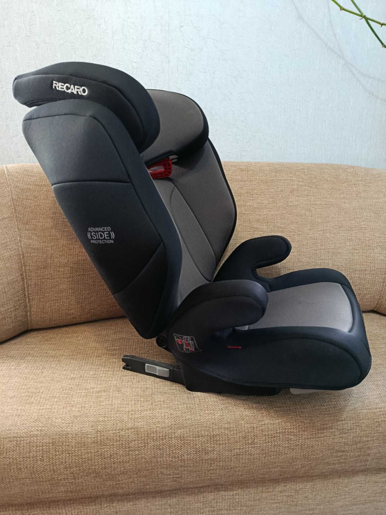Автокрісло RECARO Monza Nova Evo
