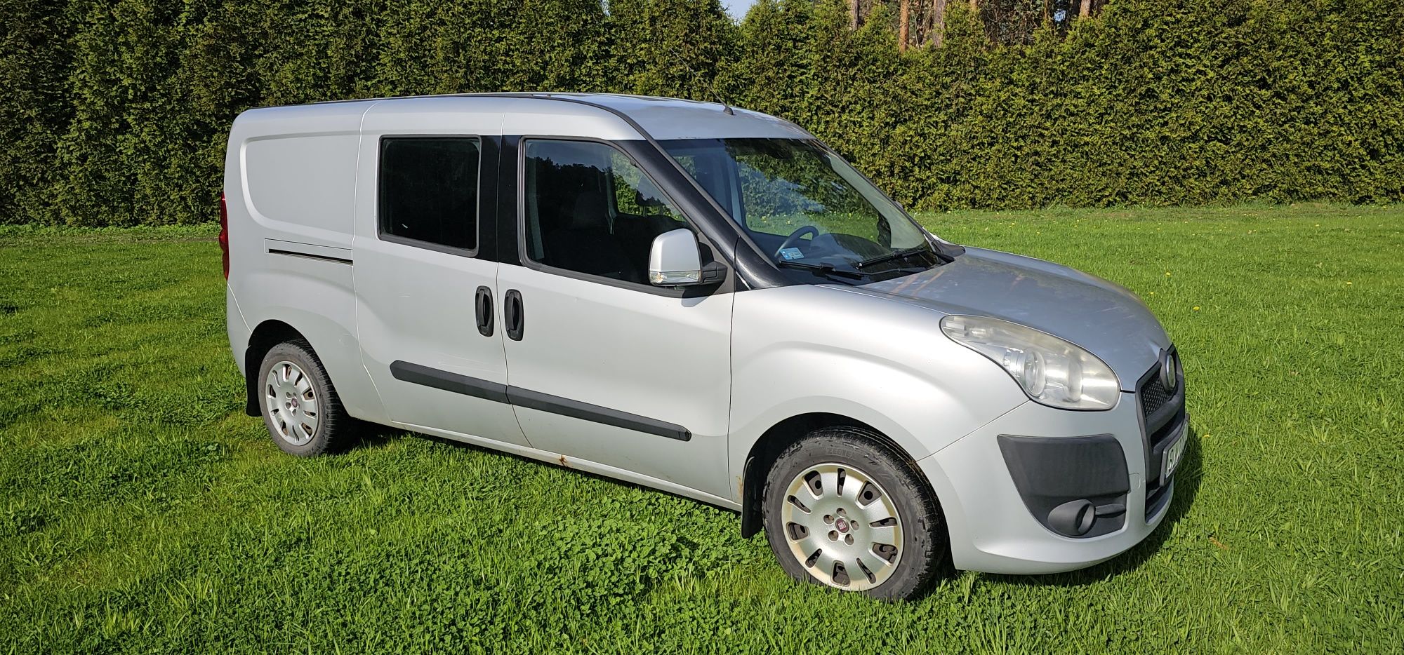 Doblo Maxi 1.4 LPG long długi klima 9l lpg na 100km, 5 osobowy