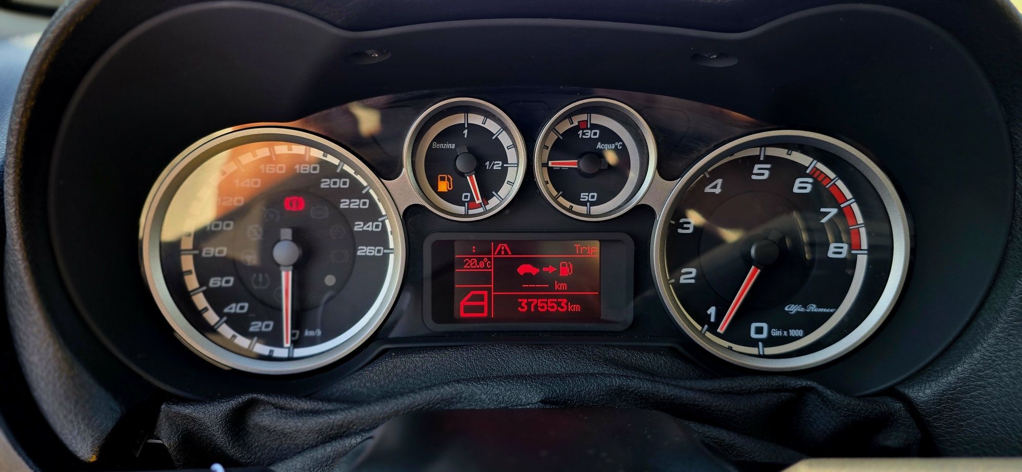 Alfa romeu mito 37 mil kms 0.9 turbo