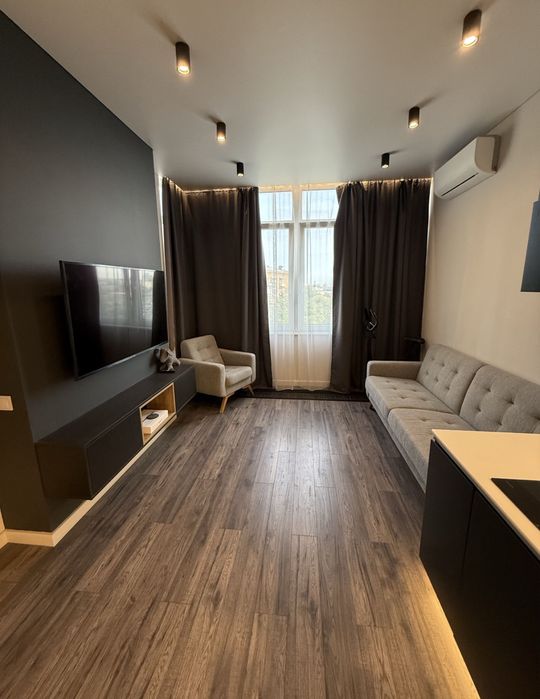 110 тыс.$ Квартира с новым ремонтом/ Новострой в центре /