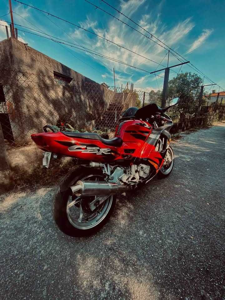 Vendo CBR 600 F 45.000km