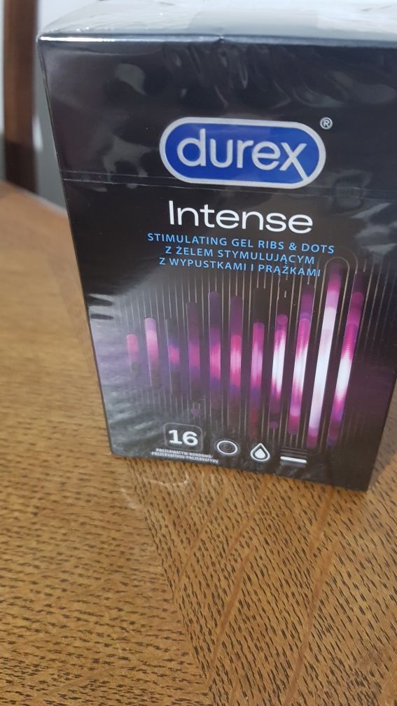 Durex Intense z żelem stymulującym z wypustkami i prążkami 16 szt