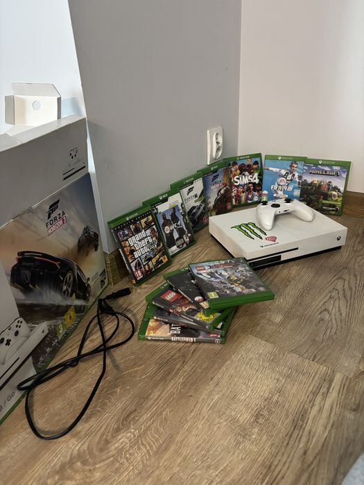 Xbox one s + gry 25 zł za szt.