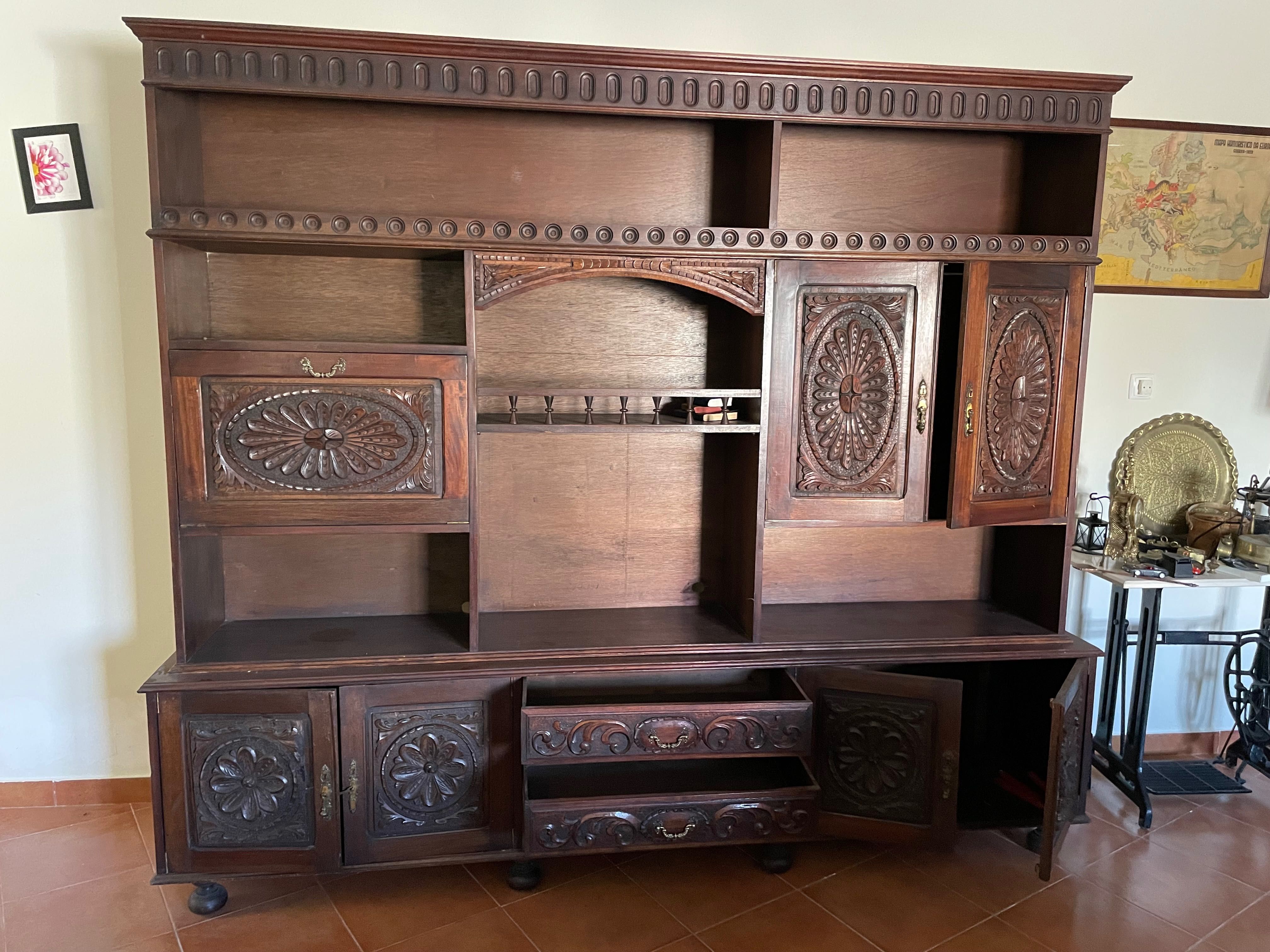 Móvel de sala de madeira maciça