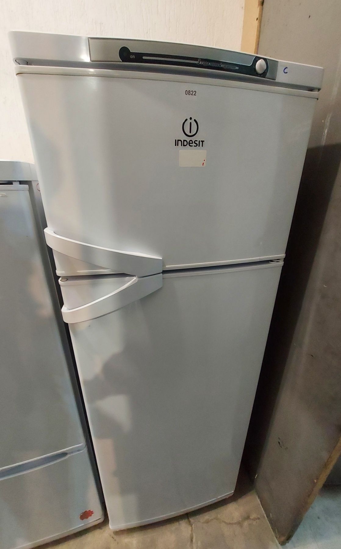 Холодильник класу А++ Indesit st-142 європейської якості