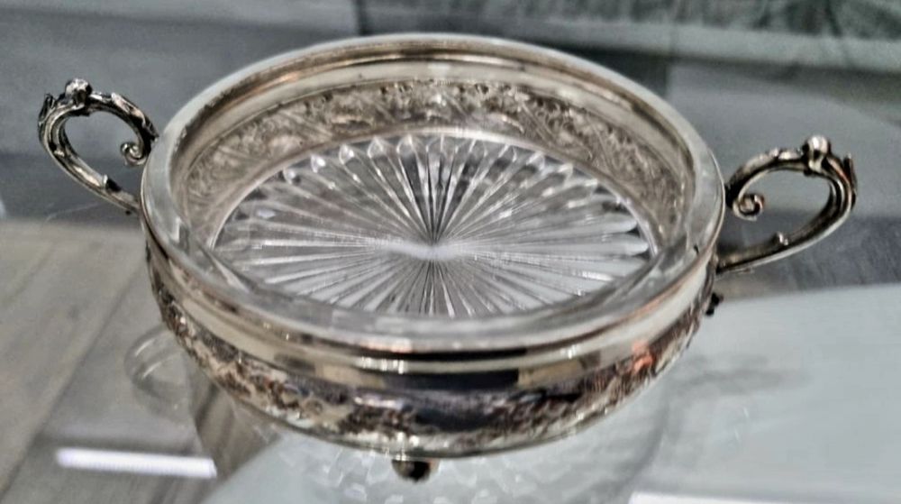 Posrebrzana i sygnowana maselniczka Cooper